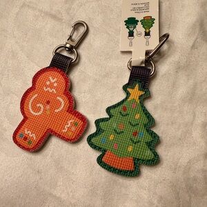 NWT Aldi Quarter Holder Keychain Christmas Tree Gingerbread Man
